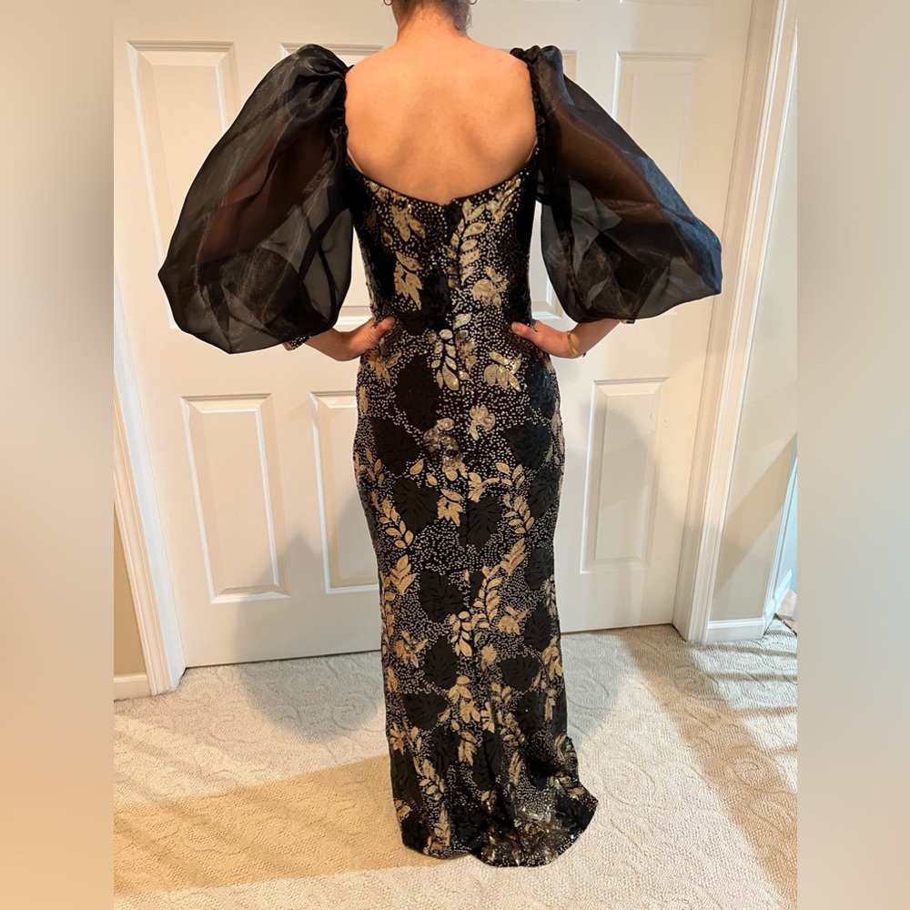 Black and gold Sequin formal dress -size 6/8, length 58 inches - Picture 7 of 7